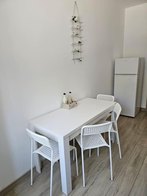 Ewa Green Towers Πιτέστι Εξωτερικό φωτογραφία