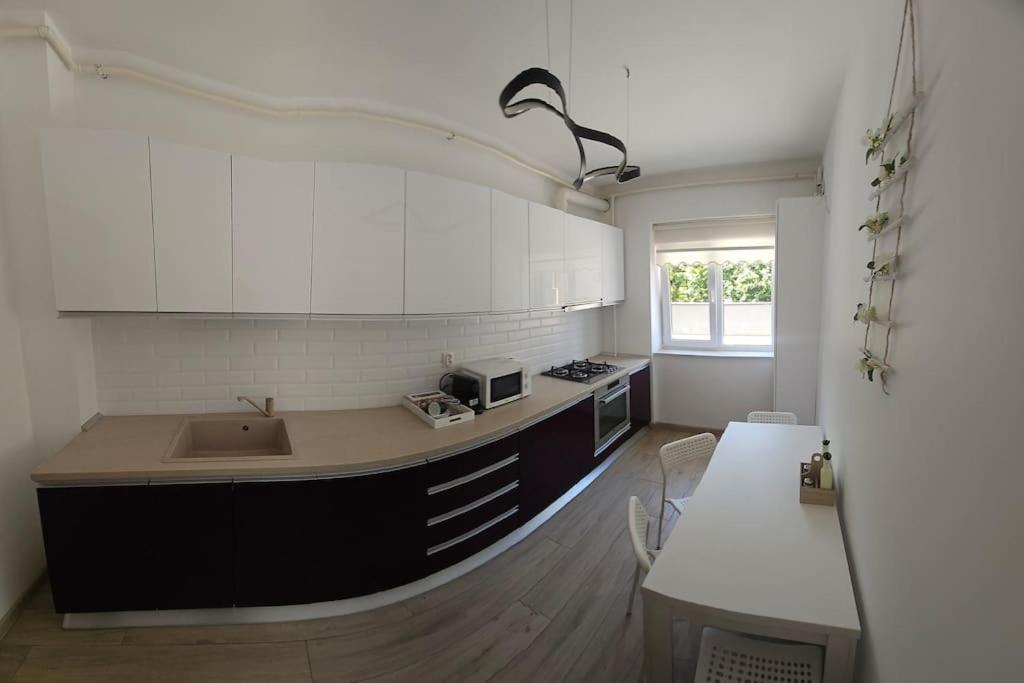Ewa Green Towers Πιτέστι Εξωτερικό φωτογραφία