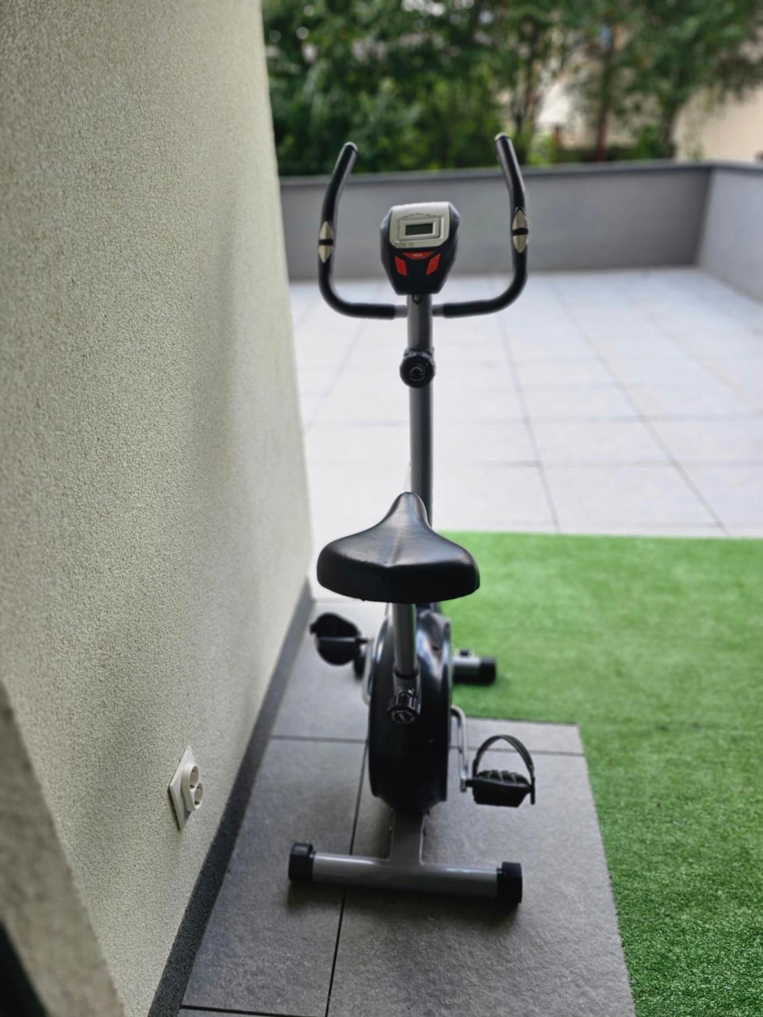 Ewa Green Towers Πιτέστι Δωμάτιο φωτογραφία